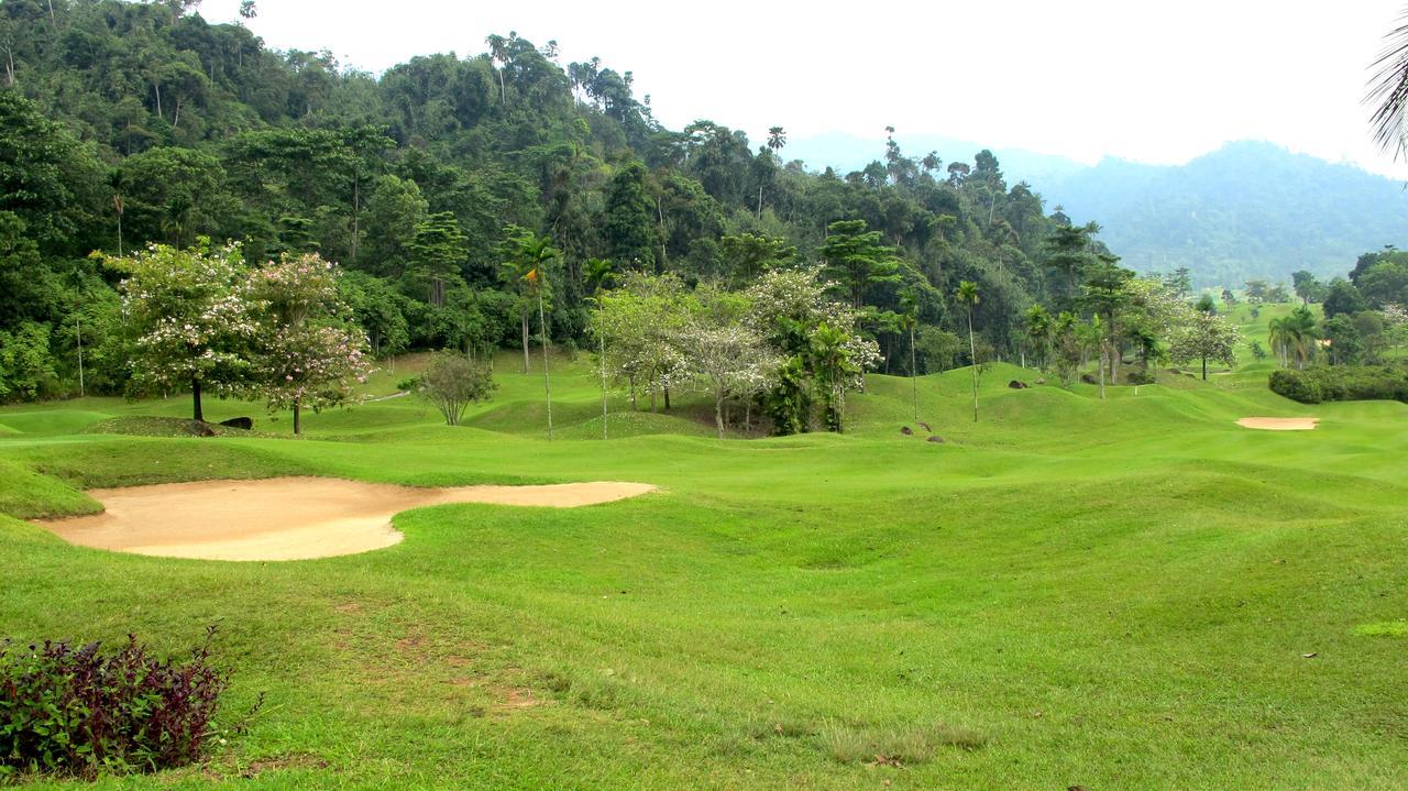 Hotel Berjaya Hills Golf & Country Club Bukittinggi Exterior foto